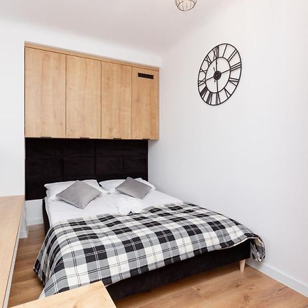 City Center Mezzanine Studio Chmielna By Noclegi Renters 华沙 外观 照片